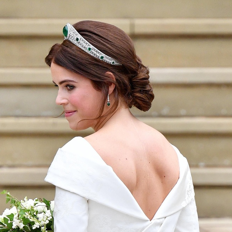 أجمل مجوهرات الأميرة يوجين حفيدة ملكة بريطانيا الراحلة في عيد زواجها الـ 4