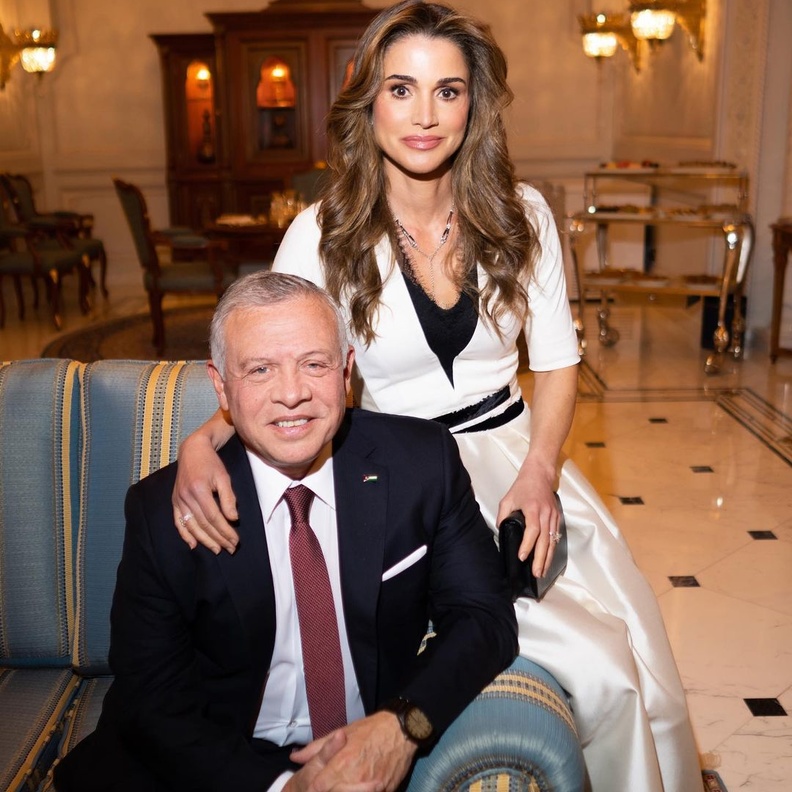 الملكة رانيا توجه رسالة رقيقة لزوجها في منشور جديد على صفحتها الرسمية على الإنستغرام