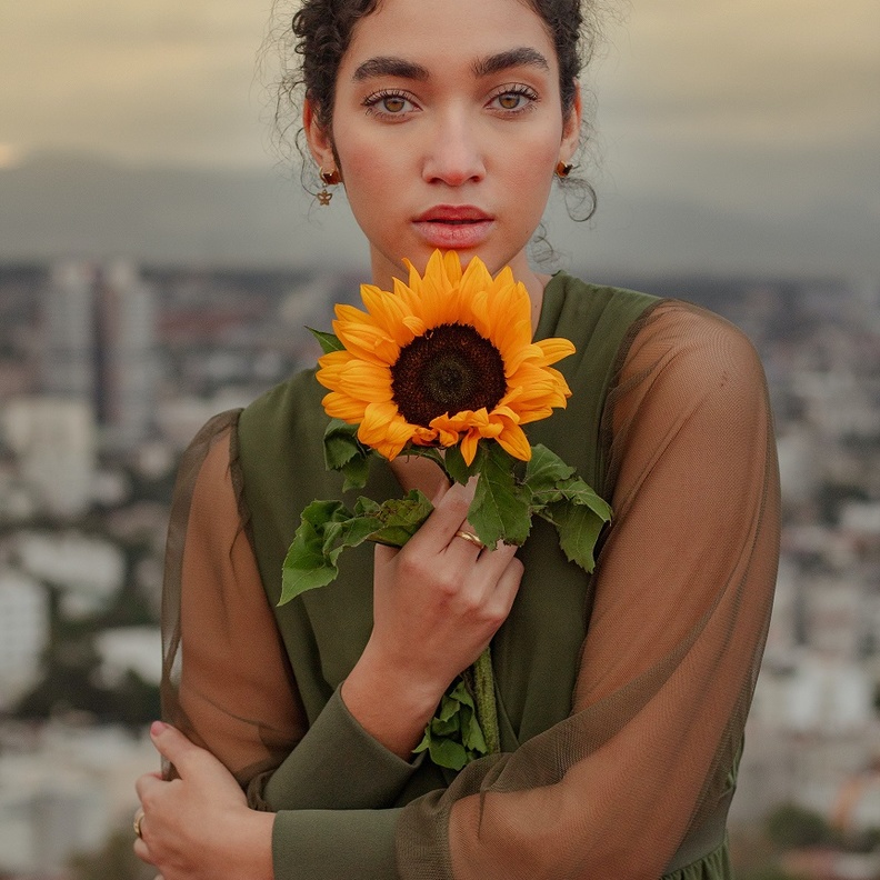 نصائح تُساعدكِ على عيش حياة سعيدة بعيدًا عن الخوف والقلق