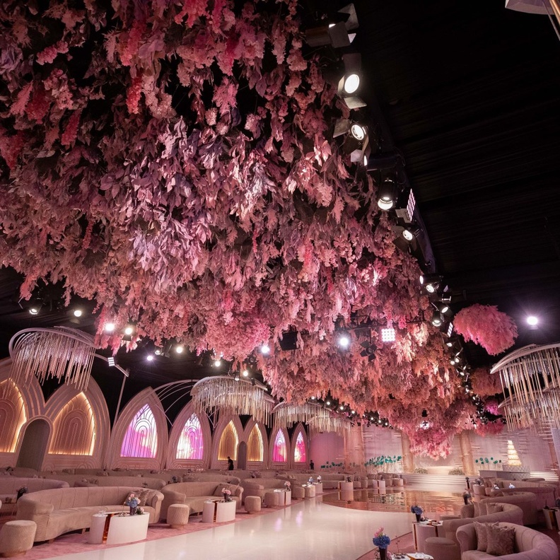 منظم حفلات الزفاف طوني بريس لـ "هي": أصمم لكل عروس حفل زفاف يروي قصتها الخاصة