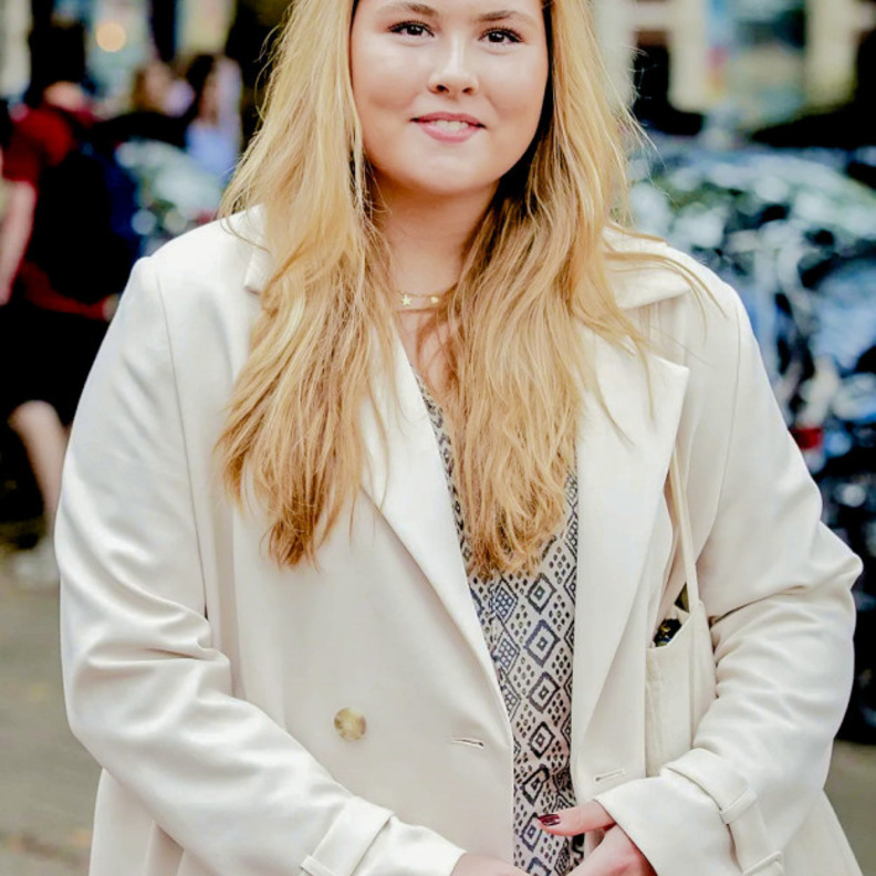 الأميرة كاثرينا أماليا تضطر للعودة للإقامة في منزلها بدلا من جامعتها بسبب تهديدات