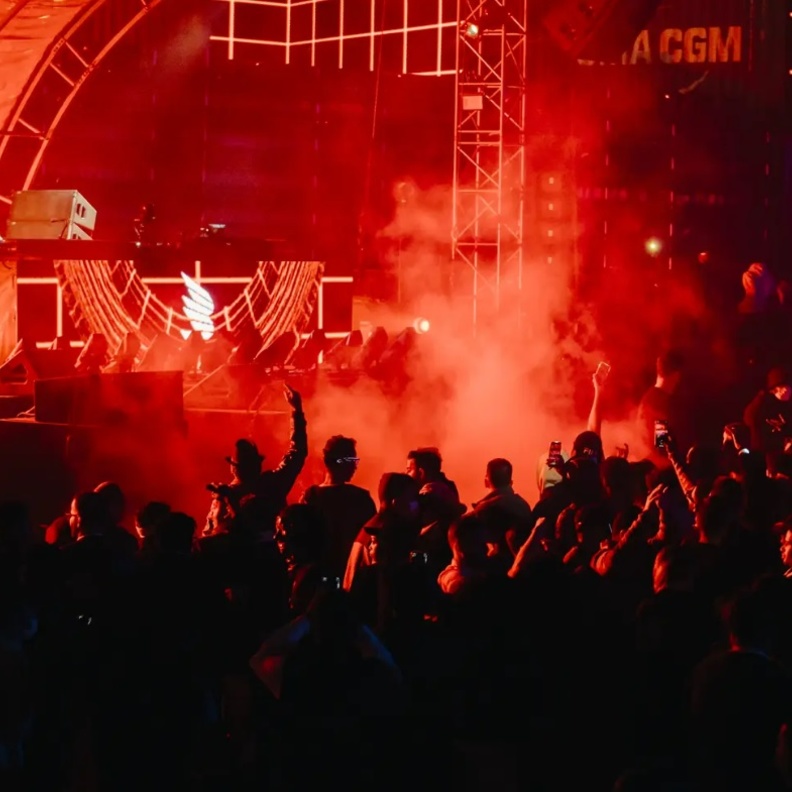 إليك 7 تجارب مشوقة في تنتظرك ساوندستورم 2022.. أضخم مهرجان موسيقي بالمنطقة