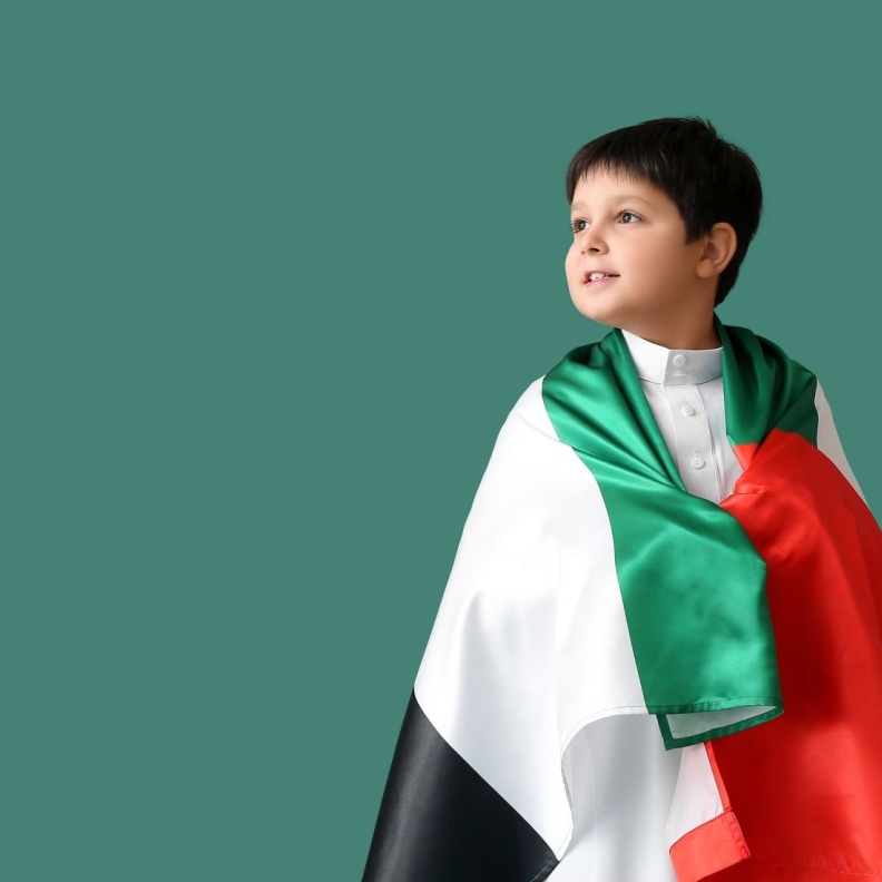 احتفاءً باليوم الوطني الإماراتي الـ51 .. 5 أمور يجب أن تُعلميها لطفلكِ في حب الإمارات