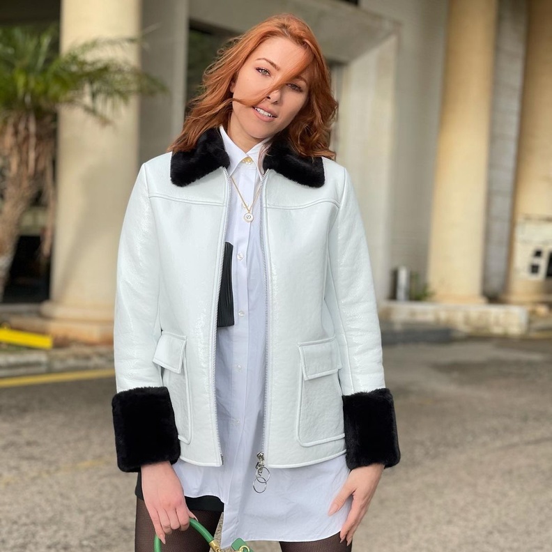 اطلالات خريفية للصبايا مستوحاة من دانييلا رحمة 