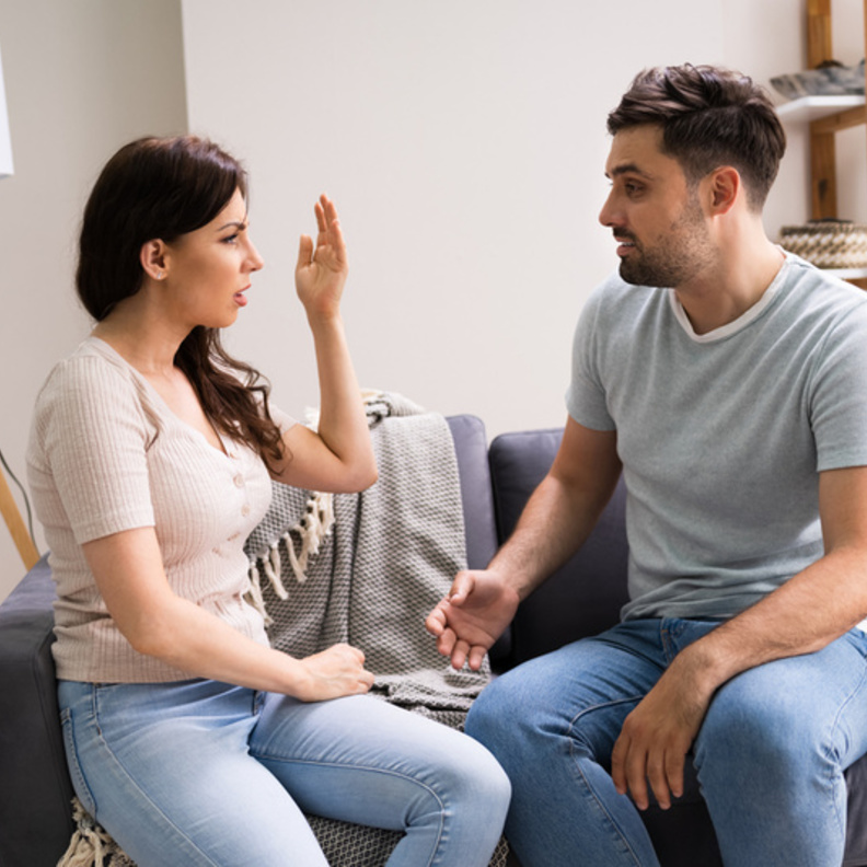 العناد صفة من الصفات التي تؤدي إلى تكرار المشاكل الزوجية