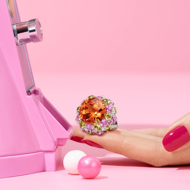 خاتم من مجموعة Winston Candy Shop من توقيع دار هاري وينستون Harry Winston