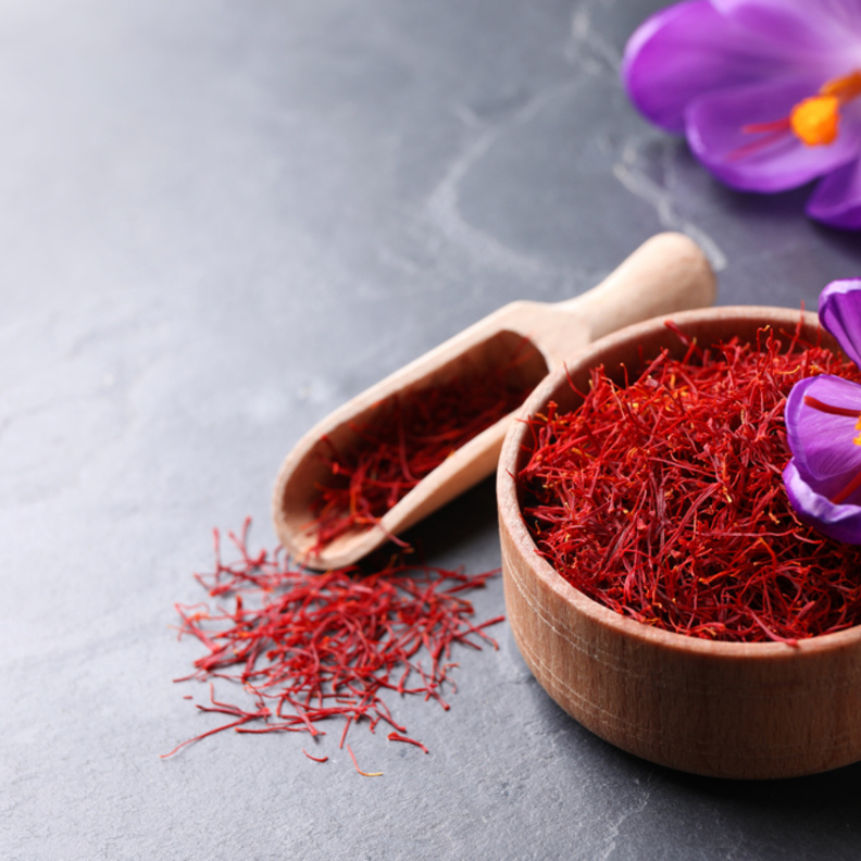فوائد الزعفران لصحة النساء .. لاغنى عنها