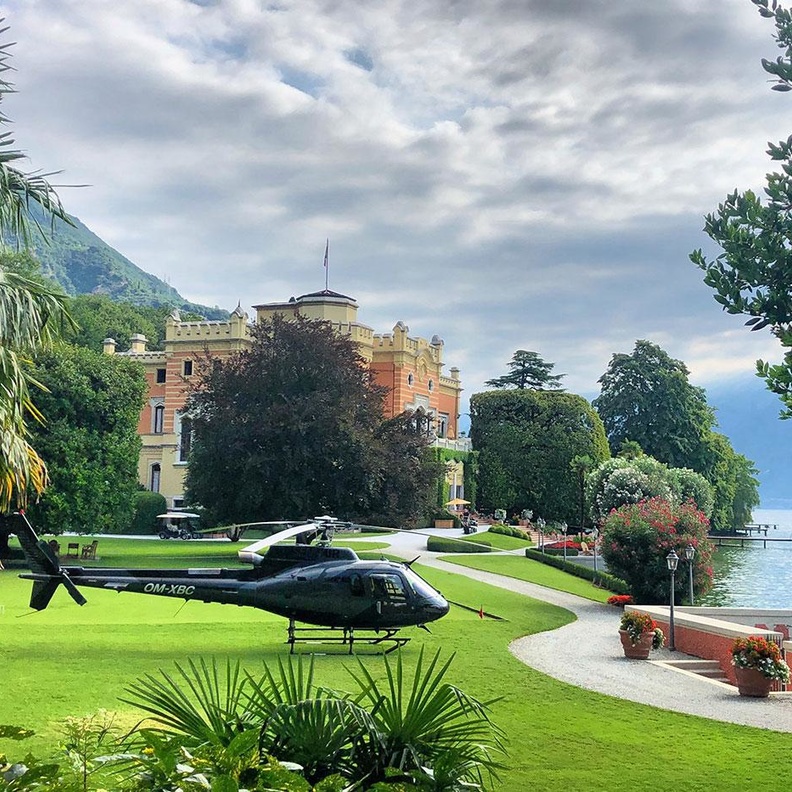 رحلة بطائرة مروحية فوق منطقة بحيرة كومو