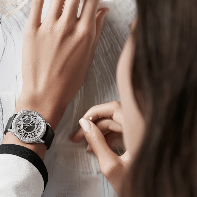 ساعة سوداء من فاشرون كونستانتان