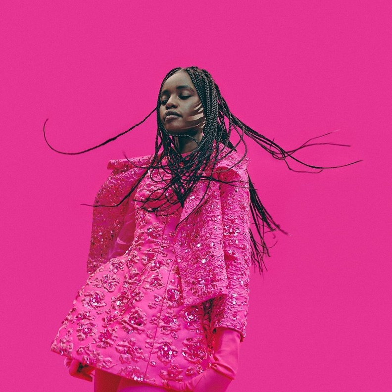 سيطر لون Hot Pink على الموضة خلال العام الماضي