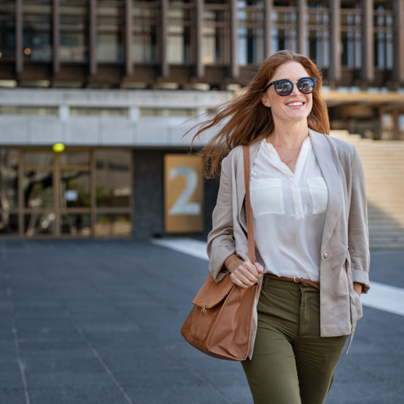 كيف تُحولين مشاعرك السلبية إلى طاقة إيجابية مؤثرة في تطوير ذاتك