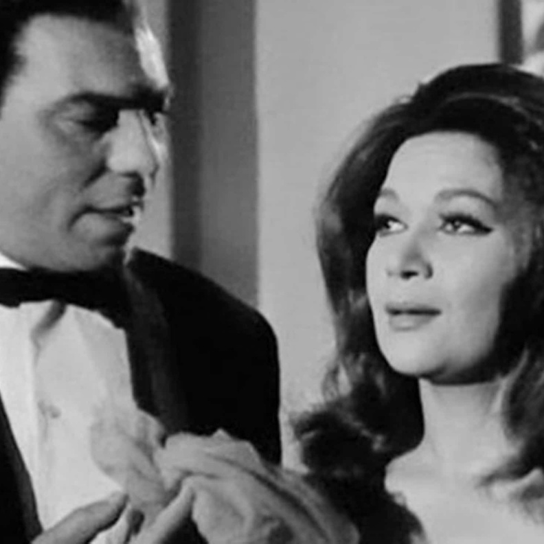 فريد شوقي وهدى سلطان تطلقا بسبب الغيرة.jpg