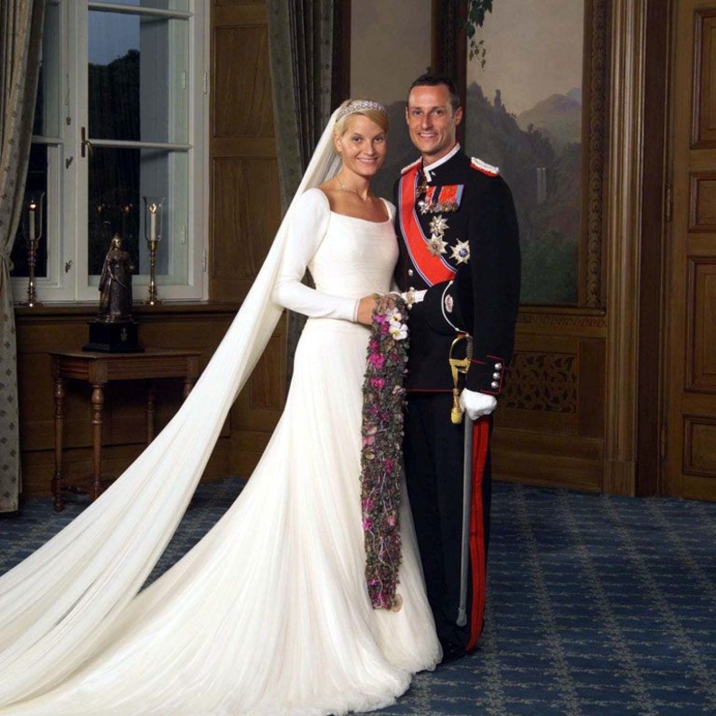 اختاري لمسة استثنائية لزفافك مثل باقة الأميرة ميت ماريت