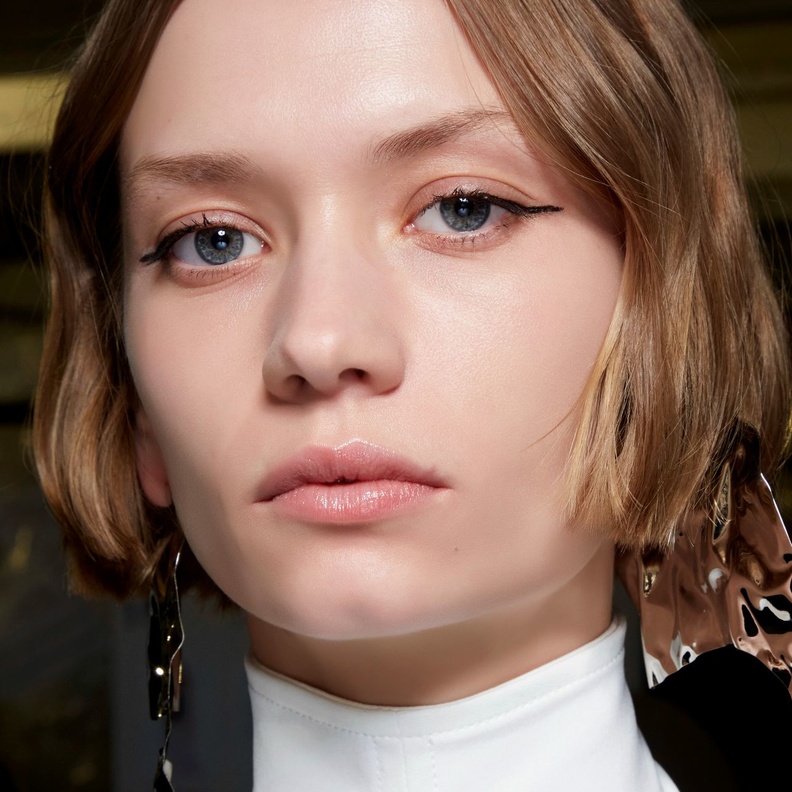 أفضل مستحضرات كريمات لإشراقة العينين هذا الموسم