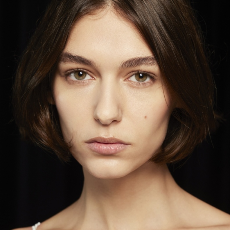 تطبيق واقي الشمس قبل خروجك من المنزل يساعد على الحفاظ على بشرة تقية