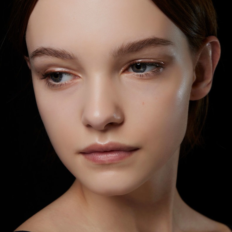 أفضل الوسائل لإزالة الشعر الزائد عن الوجه