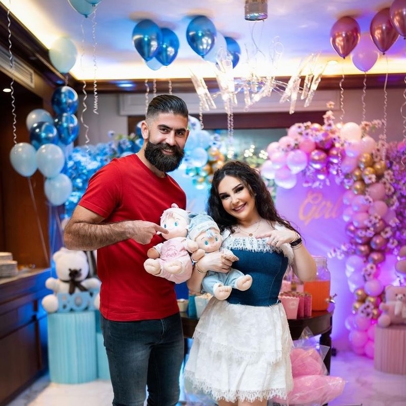 شهد برمدا وزوجها