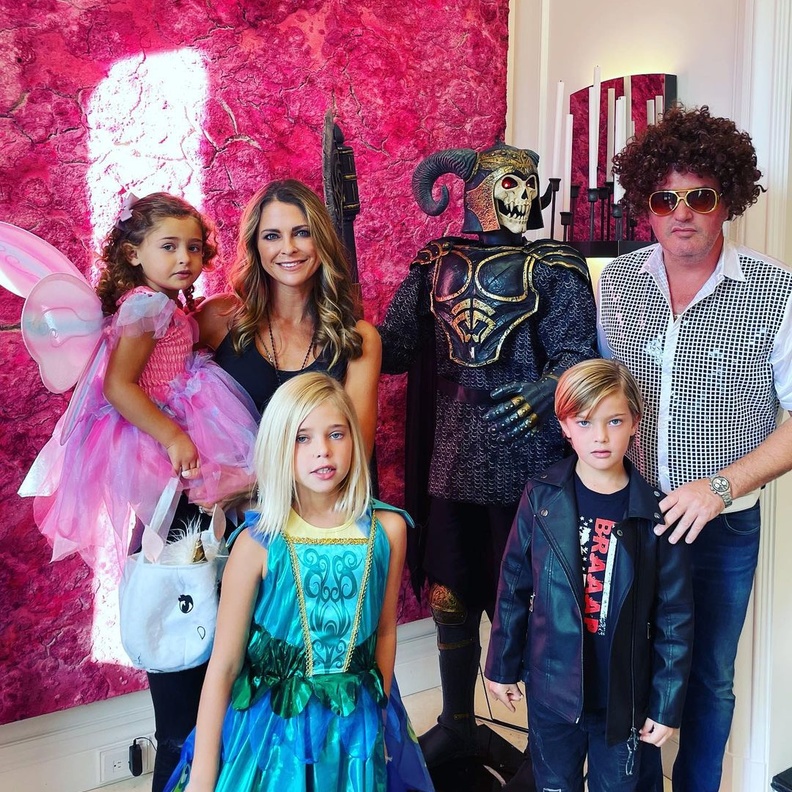 الأميرة مادلين تنشر صورة من احتفال عائلتها للهالوين