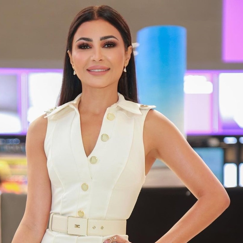 مهيرة عبدالعزيز