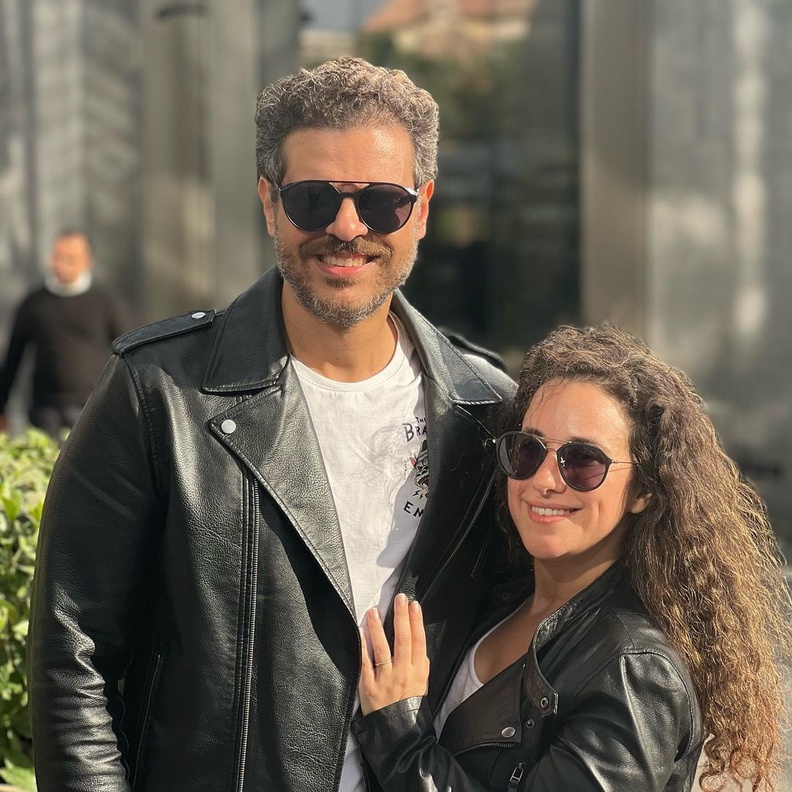 نائية شيري عادل وطارق صبري