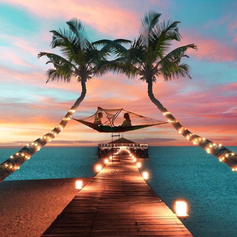 دليلك الشامل لقضاء شهر العسل في جزيرة تيومان