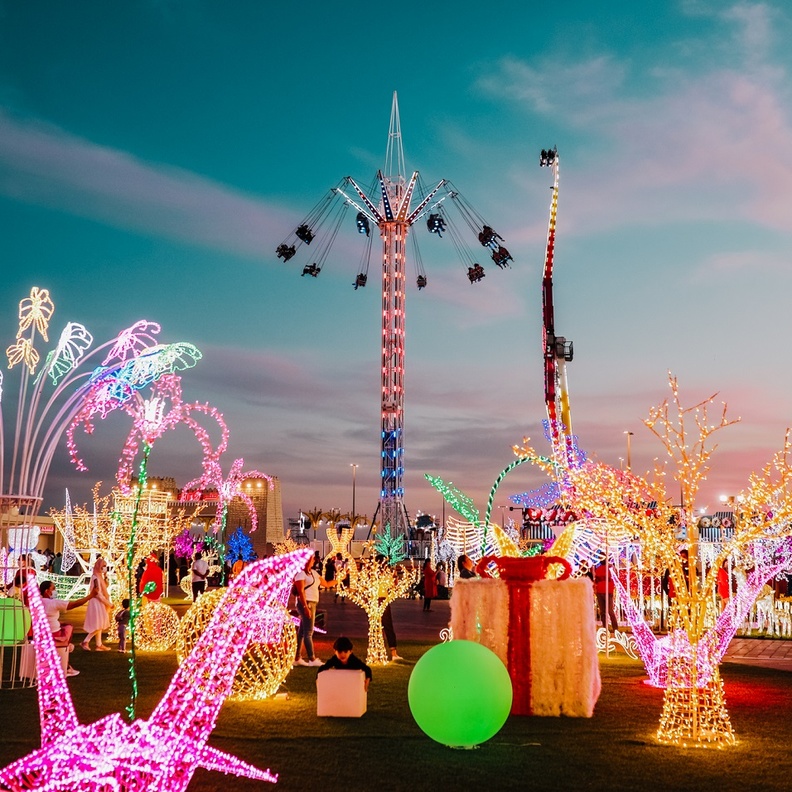 تجارب ترفيهية متنوعة وعروض تفاعلية في انطلاق مهرجان الشيخ زايد