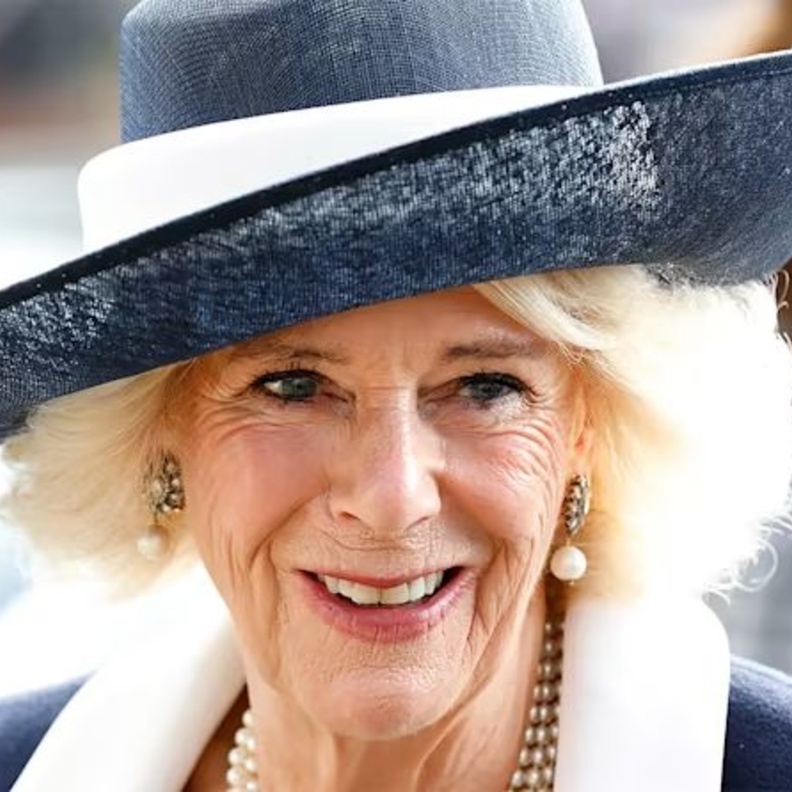 تعرفي إلى "مرافقات الملكة" اللواتي اختارتهنّ الملكة كاميلا كبديل عن وصيفات شرف الملكة