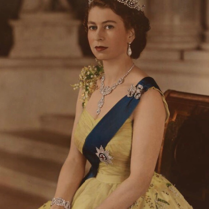 ما هو السر وراء هدية زفاف الأمير فيليب للملكة إليزابيث الثانية؟