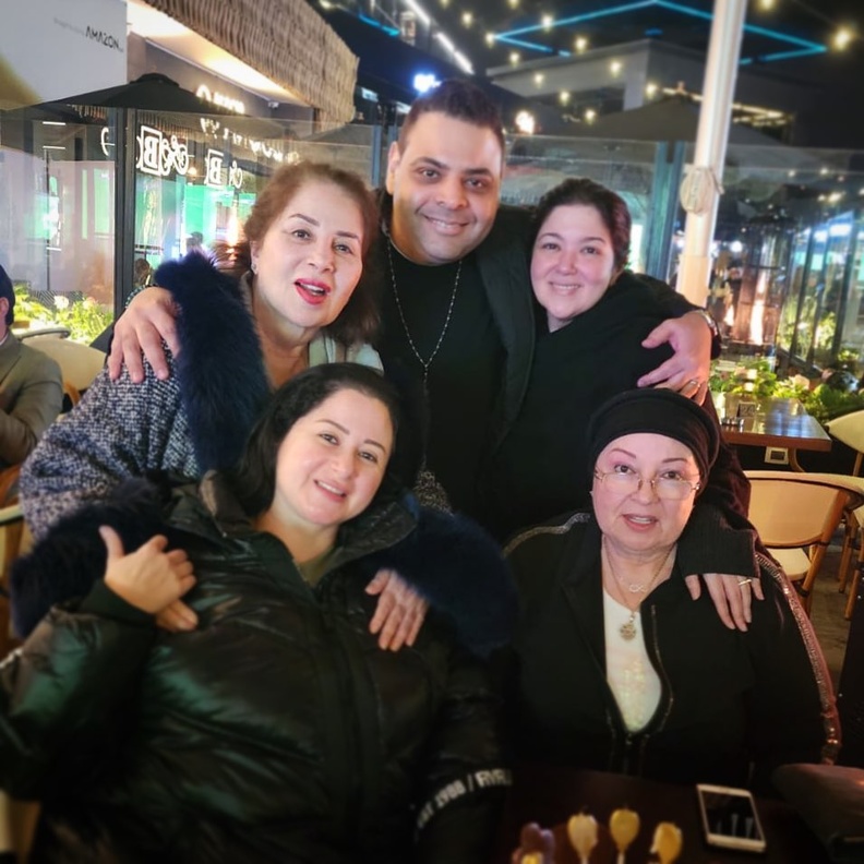 أسرة نور الشريف