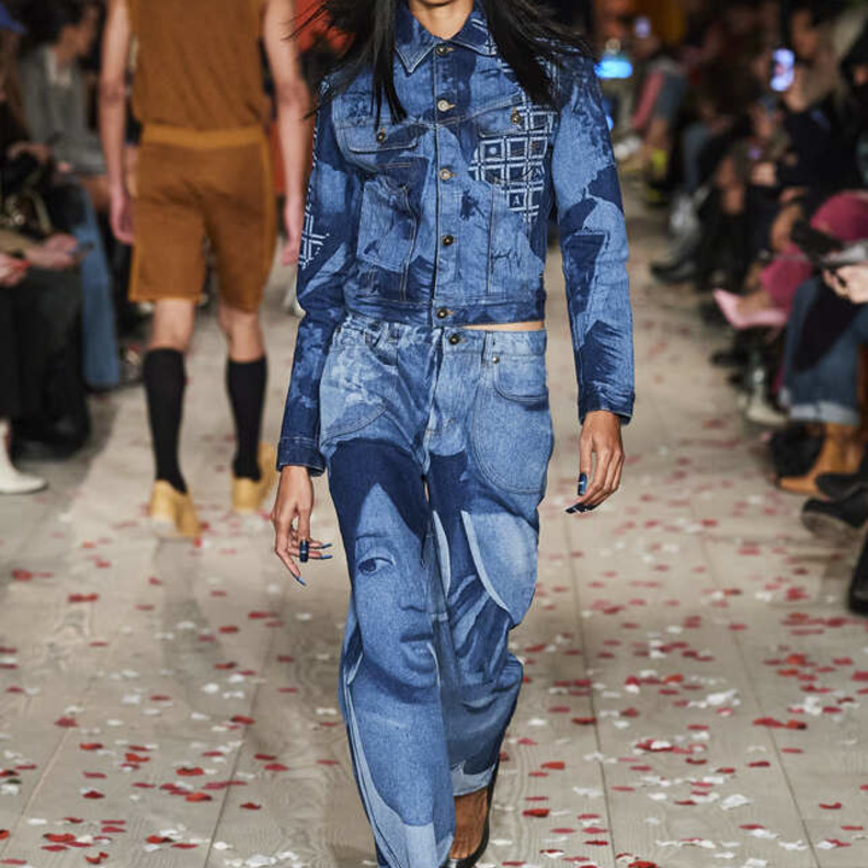 سروال طويل جينز مطبّع باللون الأزرق من أهلواليا Ahluwalia