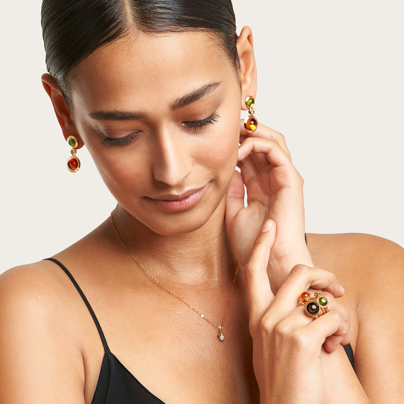 أقراط بوتون Bouton earrings من تمارا كومولي Tamara Comolli