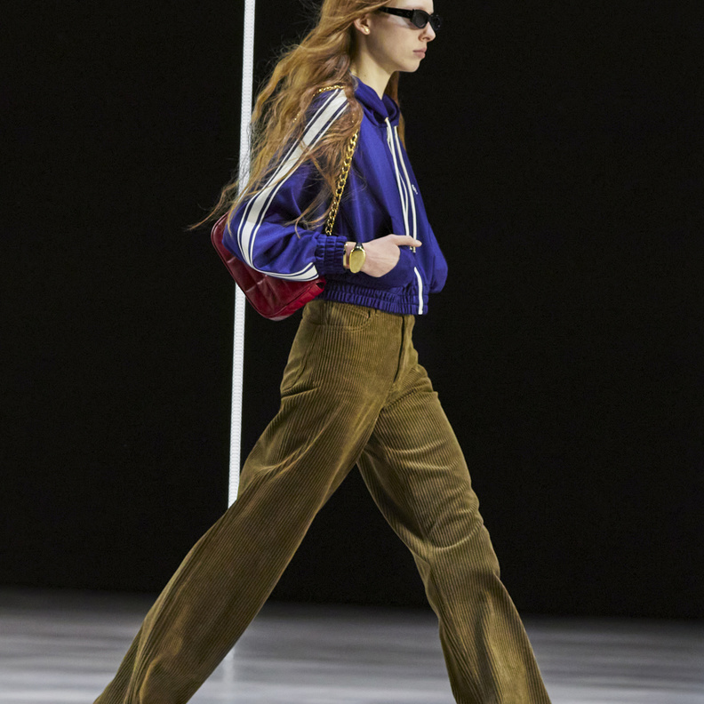 4 موديلات بناطيل مريحة ومناسبة لحضورك مباريات كأس العالم 2022