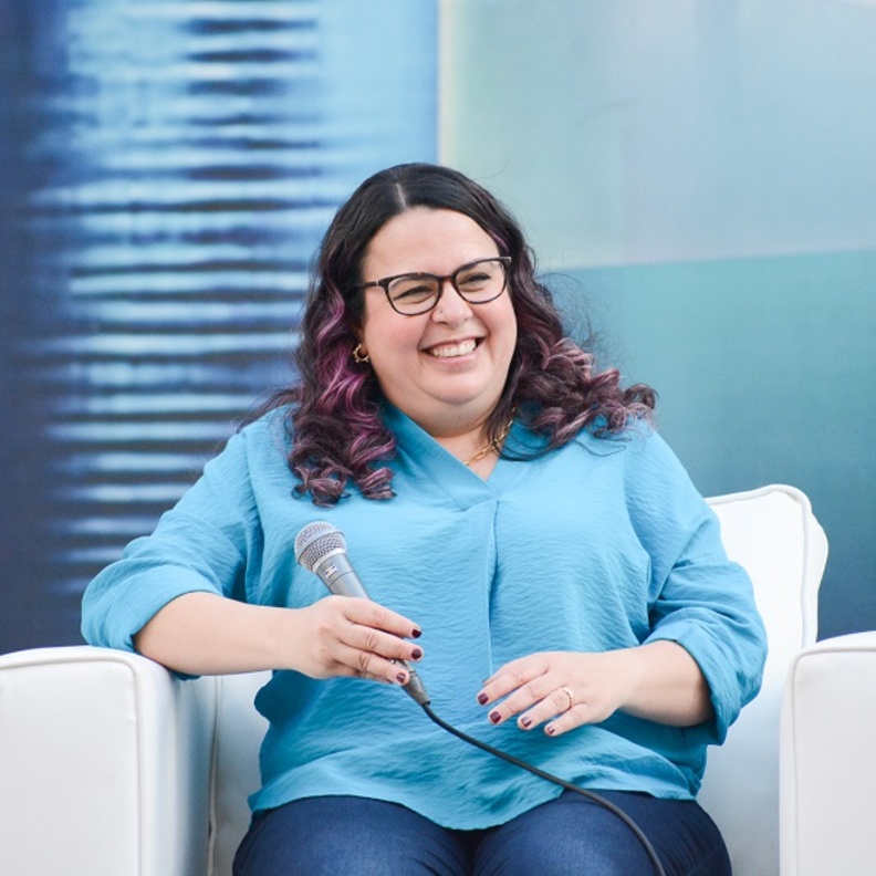 سالي الحسيني 