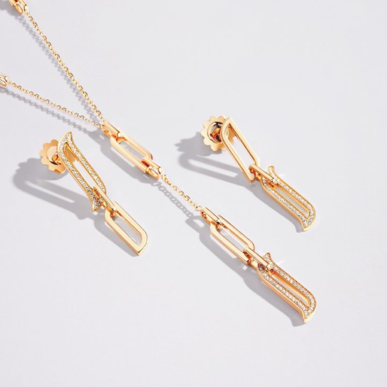 داماس للمجوهرات تضفي لمسةً من الحداثة على مجموعة "ألِف" الشهيرة مع تشكيلة "يونيتي" الراقية