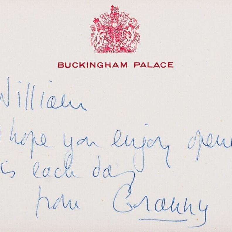 خطاب بخط يد الملكة إليزابيث الراحلة يظهر على وسائل التواصل الاجتماعي.. لمن الرسالة؟