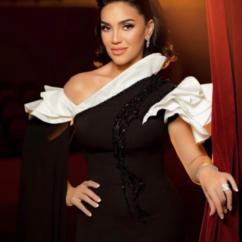 GiMo مي فاروق بجلسة تصوير من المصور