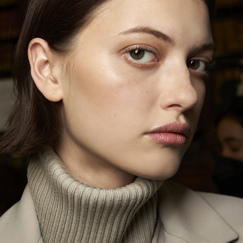 كيف تحاربين تدلي الجفون