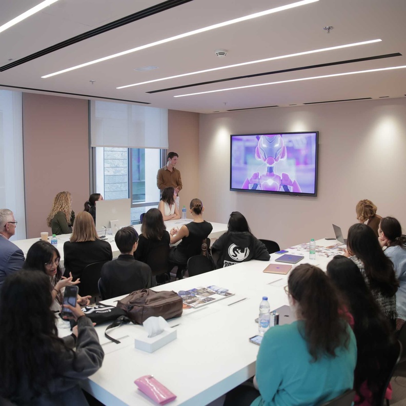 معهد مارانجوني دبي يستضيف المهندس المعماري جوليو كابيليني في أمسية تلهم المواهب الشابة 