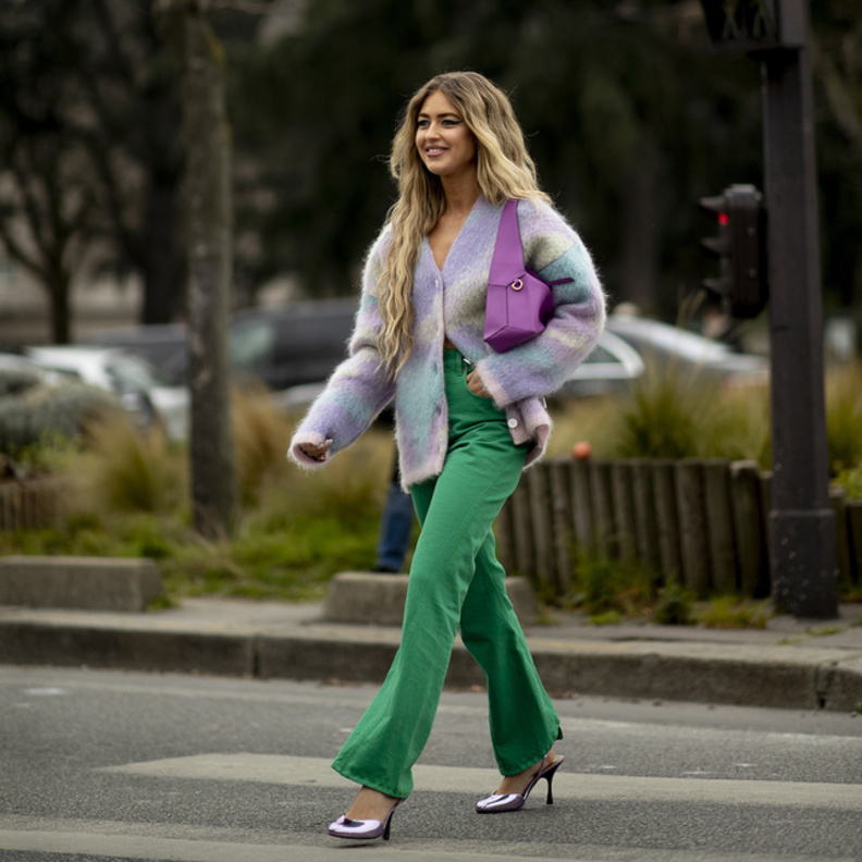 تنسيق السروال الملون صيحة خريفية لافتة من Street style