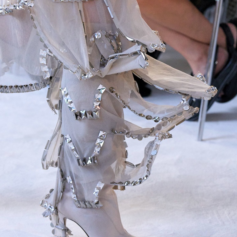 نصائح ذهبية للعناية بجزماتك الشتوية والحفاظ على رونقها