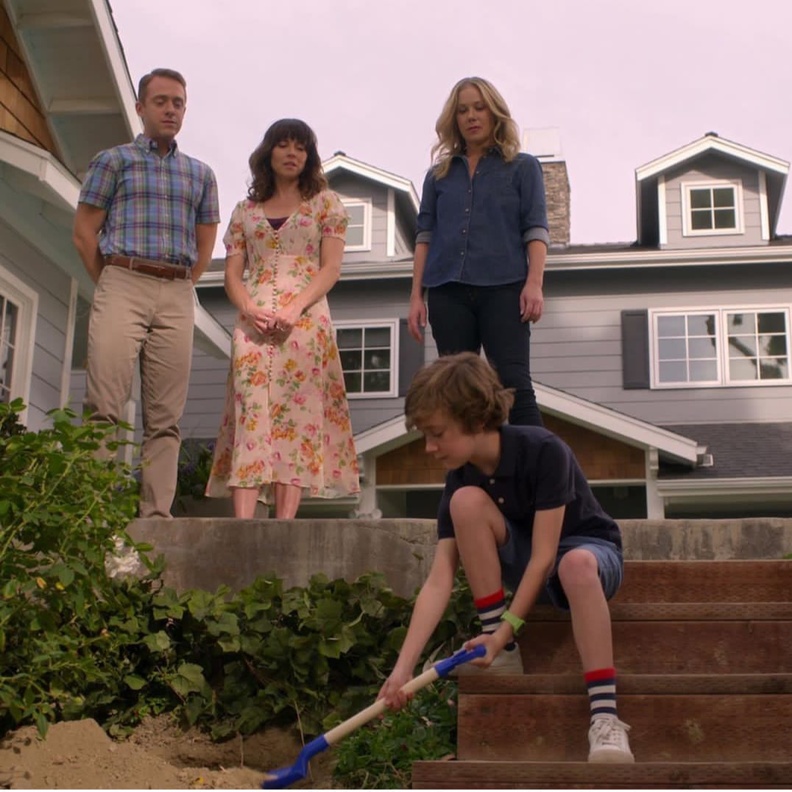 مسلسل "Dead to Me"