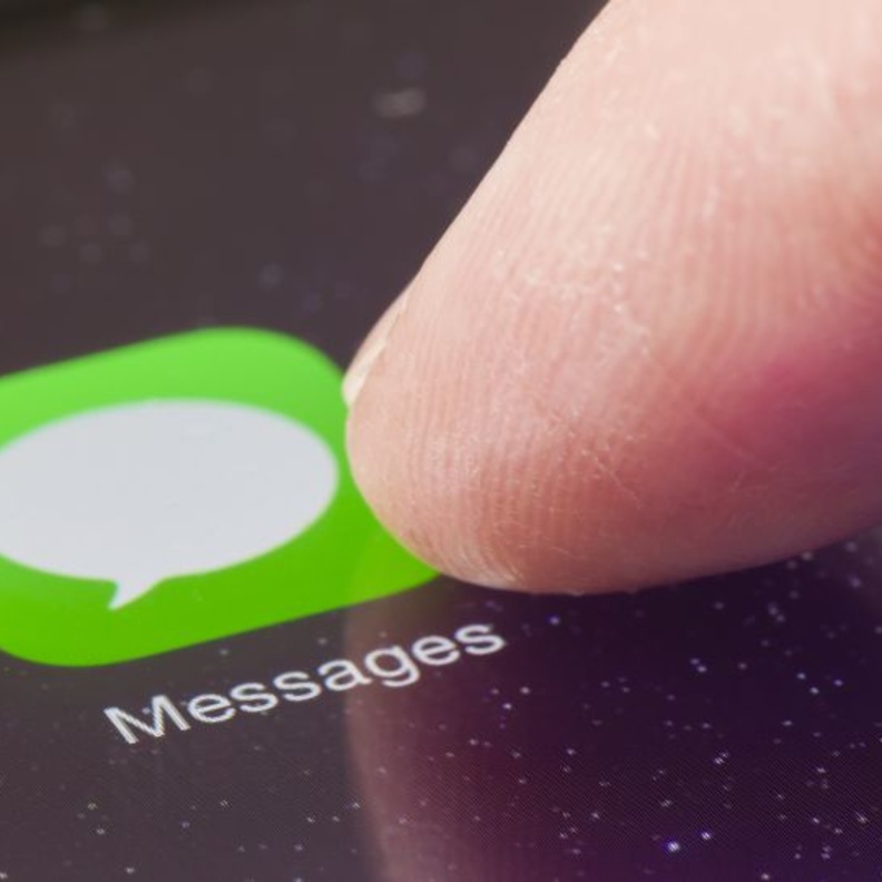 طريقة استرجاع الرسائل المحذوفة على آيفون