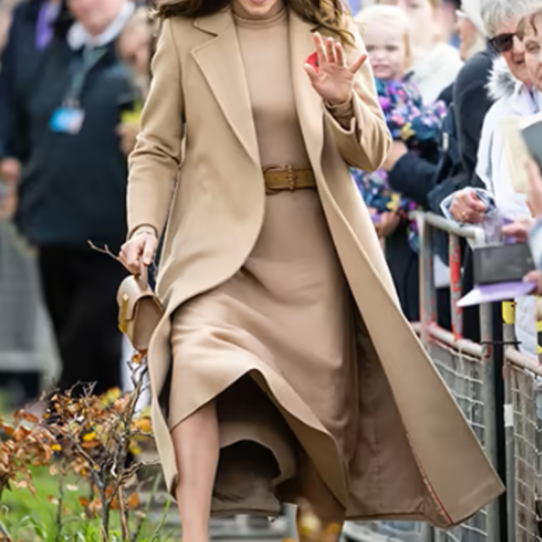 كيت ميدلتون تواجه موقف محرج أمام الكاميرات بسبب حذائها