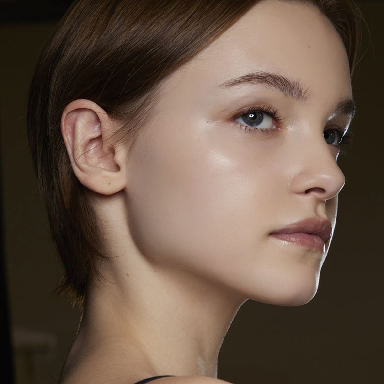 روتينك الجمالي للعناية بالبشرة وفق مراحل دورتك الشهرية