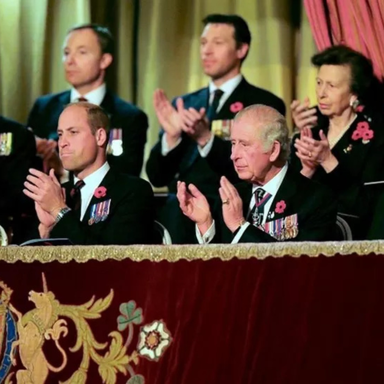 لهذا السبب كان مهرجان يوم الذكرى في هذا العام مختلف عن الأعوام السابقة بالنسبة للعائلة المالكة البريطانية