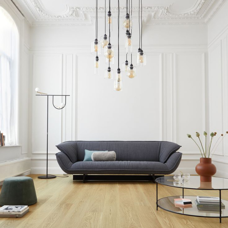 أثاث عصري مع ديكورات حوائط جبسية  كلاسيك