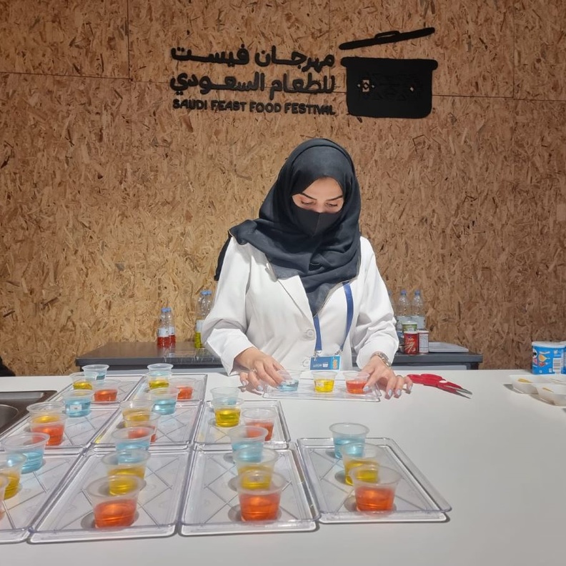 من مشاركة مشاعل الحميدان في مهرجان فيست للطعام السعودي