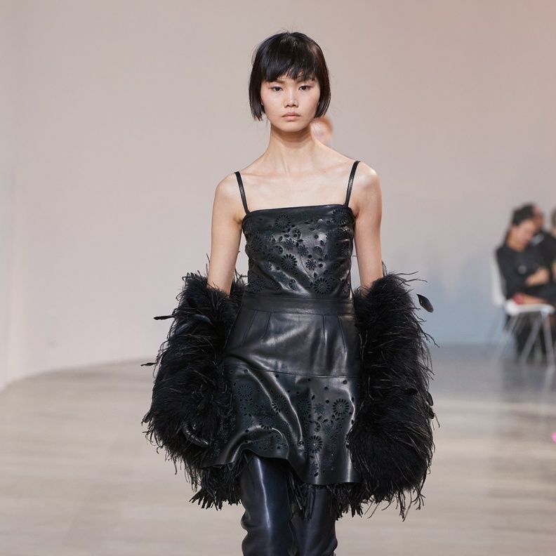 اتقني صيحة Leather On Leather لإطلالة تخطف الأنظار