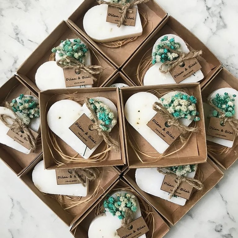 افكار تذكارات للزفاف لتوزيعها على الضيوف