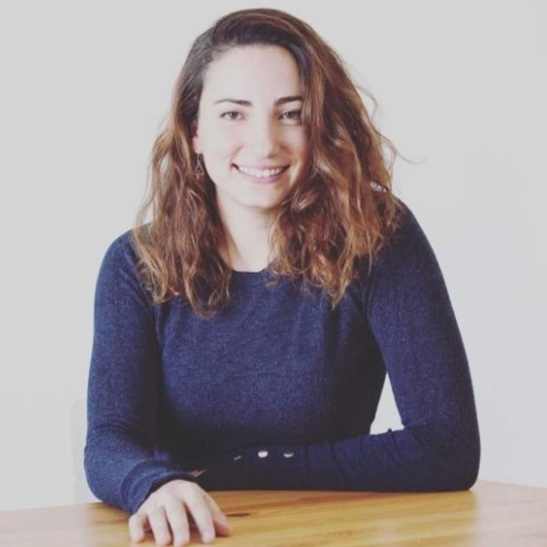 أداء الأجساد بتنسيق القيَمة رنا بيروتي ضمن فعاليات معهد مسك للفنون